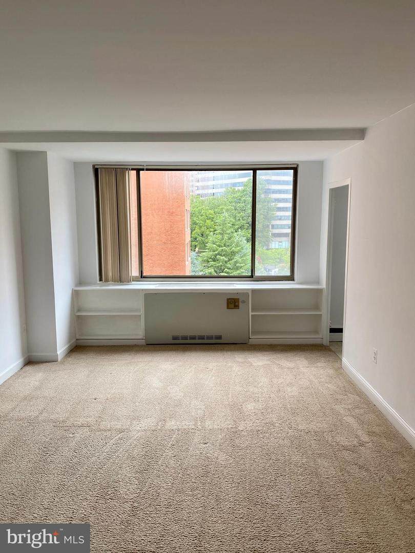 1111 Arlington Boulevard - Photo 1