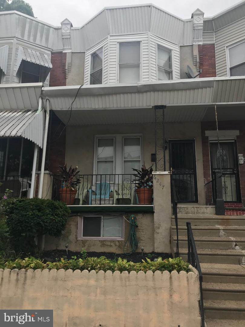 6247 Woodstock Street - Photo 1