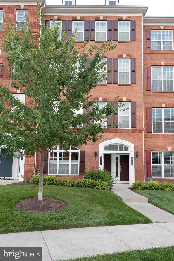 23508 Belvoir Woods Terrace - Photo 1