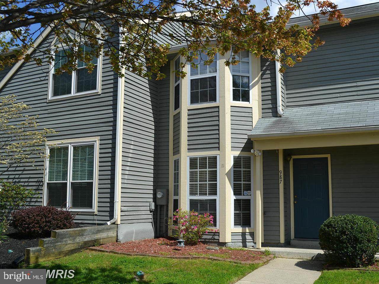987 Breakwater Drive - Photo 1