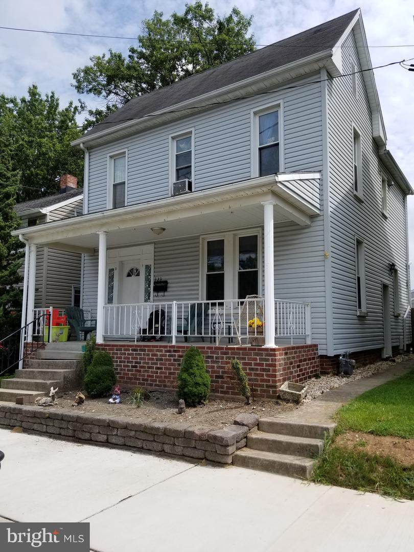 323 Spring Avenue - Photo 1