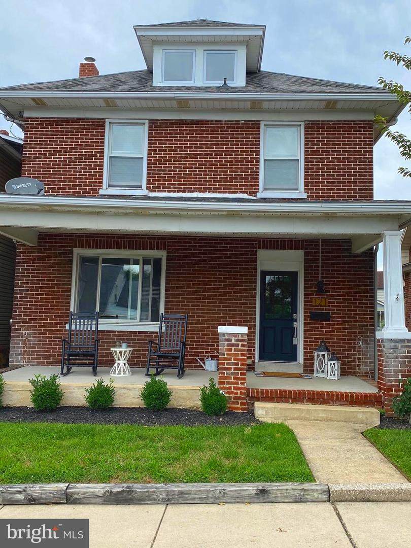 121 Park Street - Photo 1