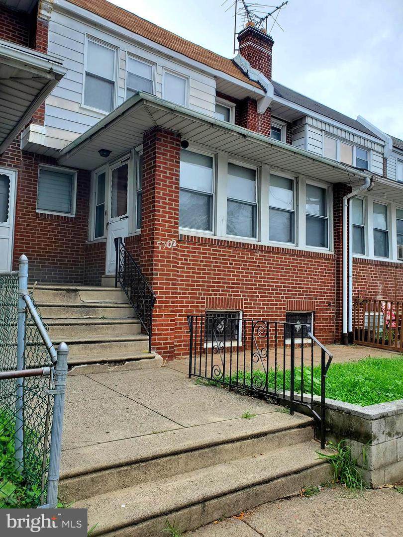 5302 Saul Street - Photo 1