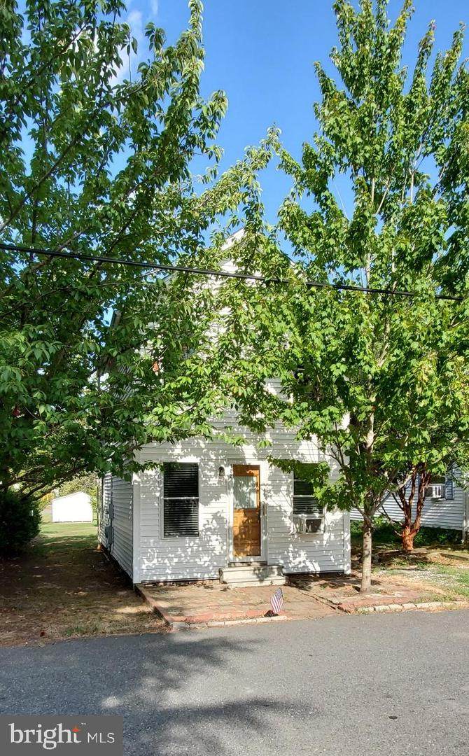 102 Factory Street - Photo 1