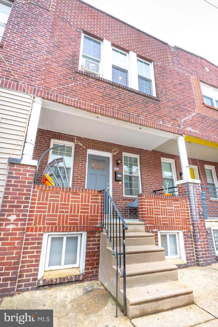 2113 Beechwood Street - Photo 1