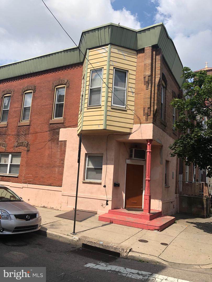 1526 Mifflin Street - Photo 1