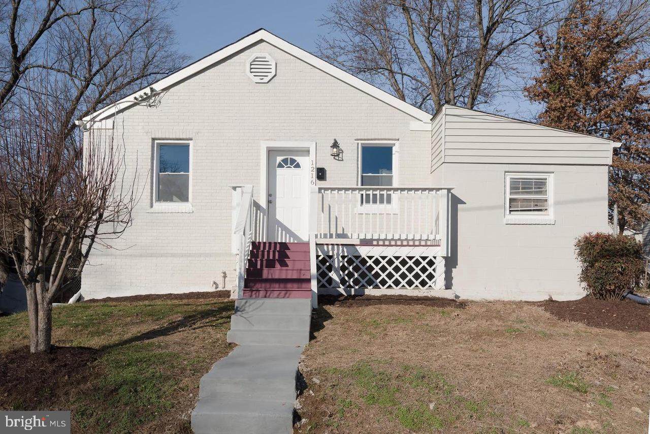 1216 Dunbar Oaks Drive - Photo 1