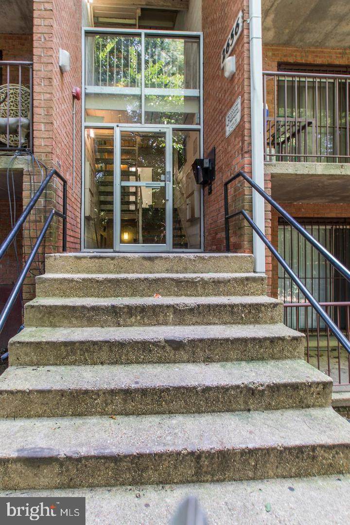 2656 Bowen Road - Photo 1