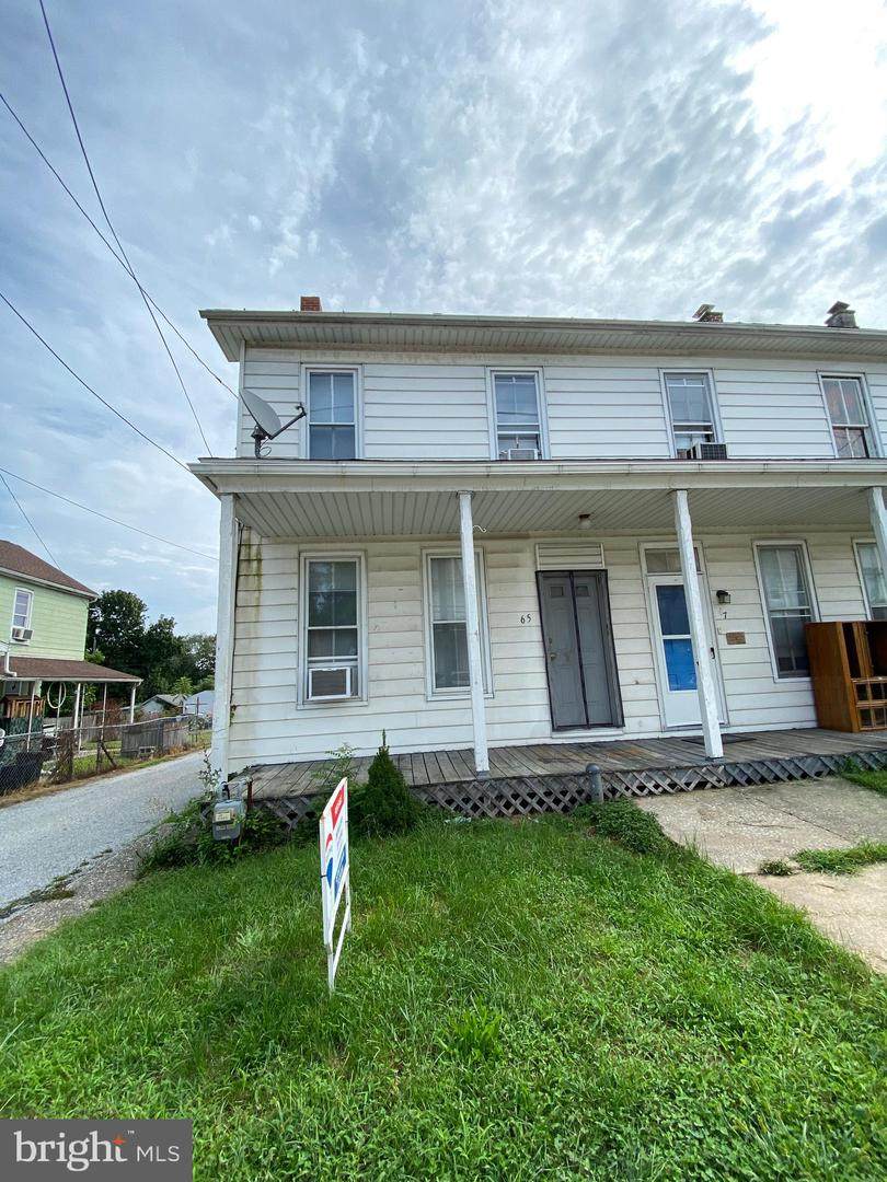 65 Front Street - Photo 1