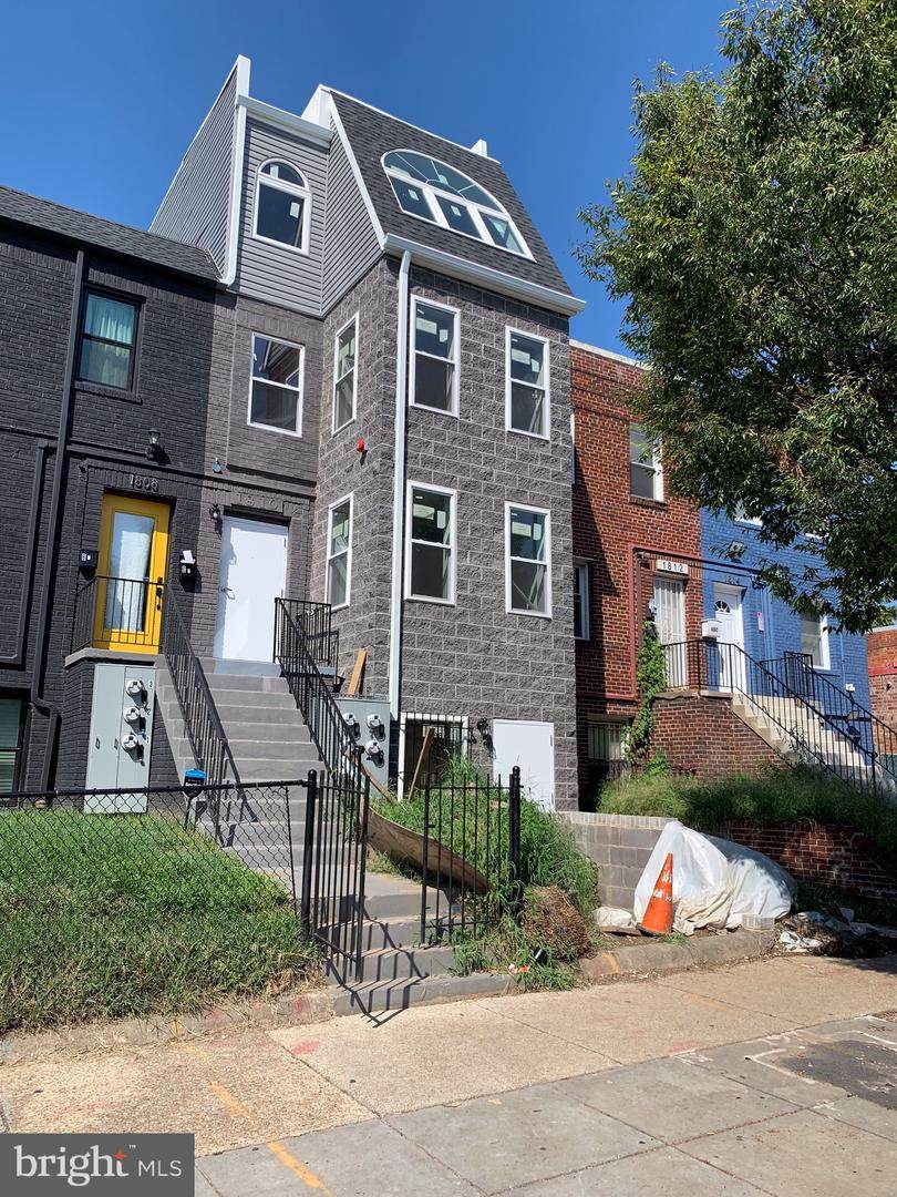1810 Benning Road - Photo 1