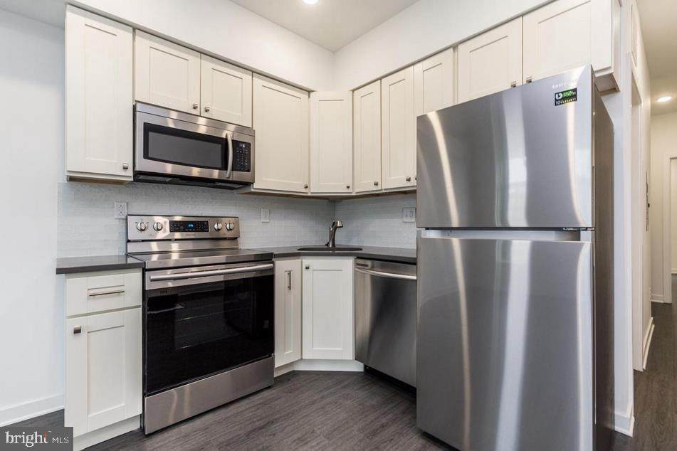 1425 Frankford Avenue - Photo 1