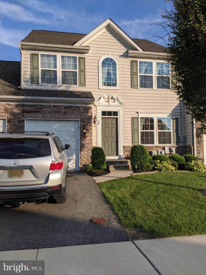 29 Vaughn Lane - Photo 1