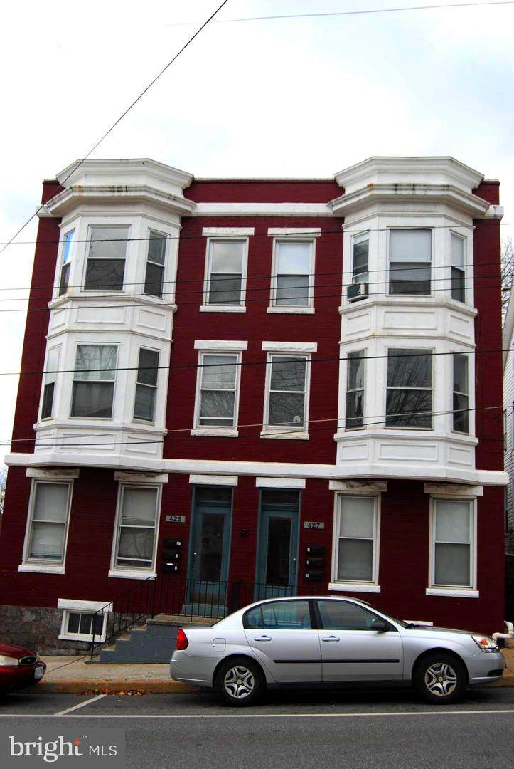 425/427 Franklin Street - Photo 1