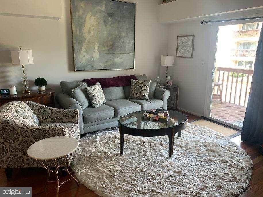 9490 Scarlet Oak Drive - Photo 1