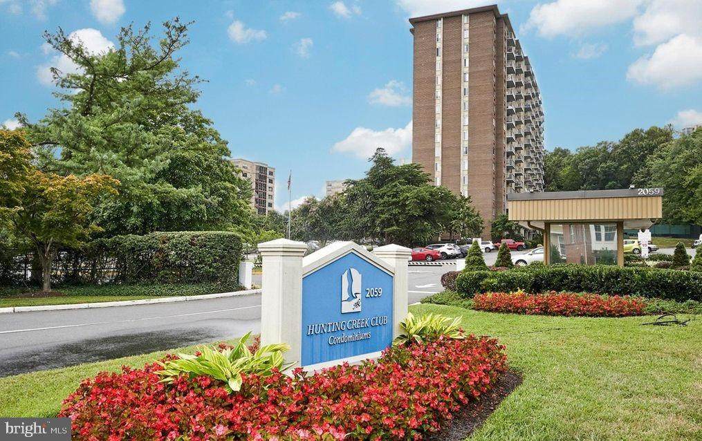2059 Huntington Avenue - Photo 1