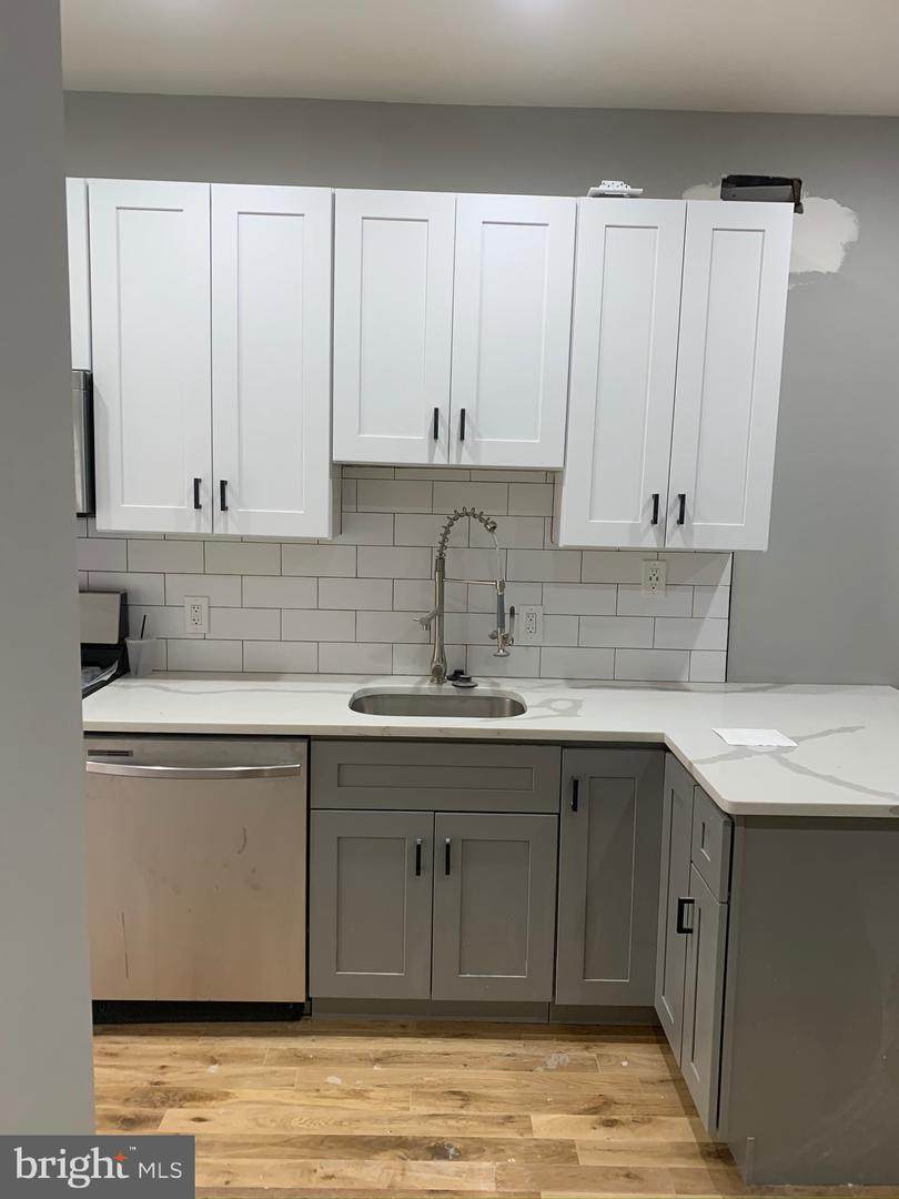 2319 Jasper Street - Photo 1