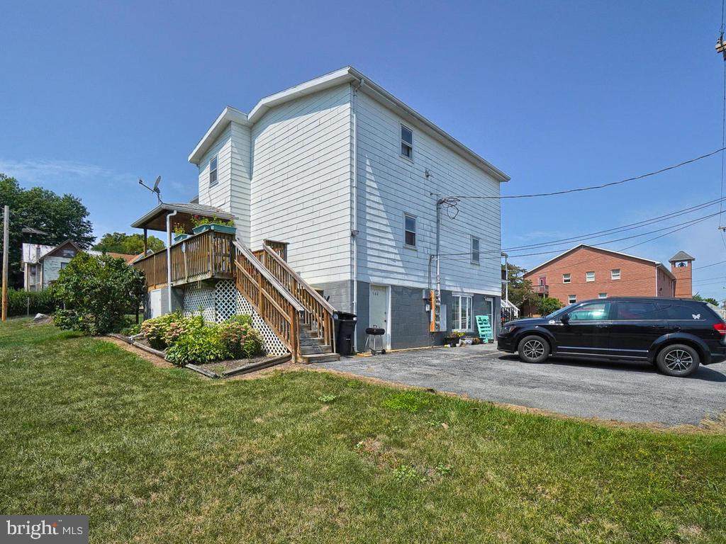 544 Ridge Avenue - Photo 1