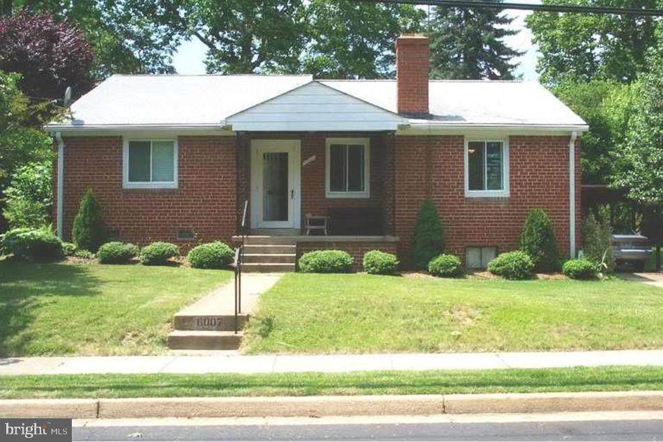 6007 Williamsburg Boulevard - Photo 1