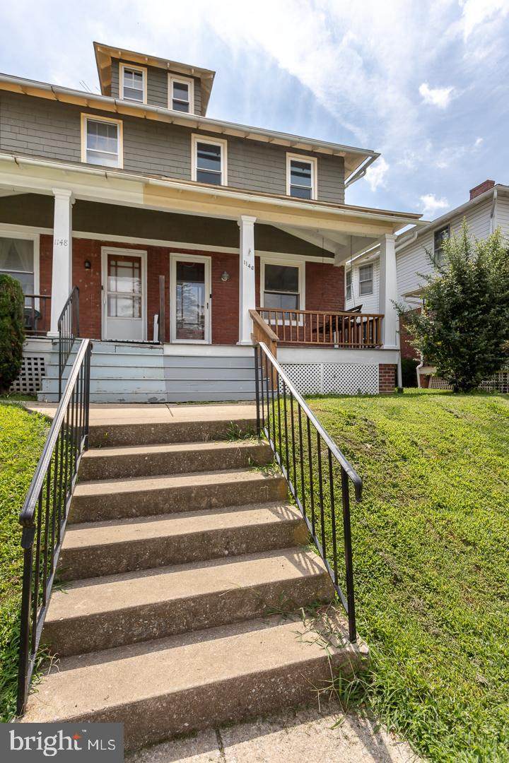 1146 Stirling Street - Photo 1