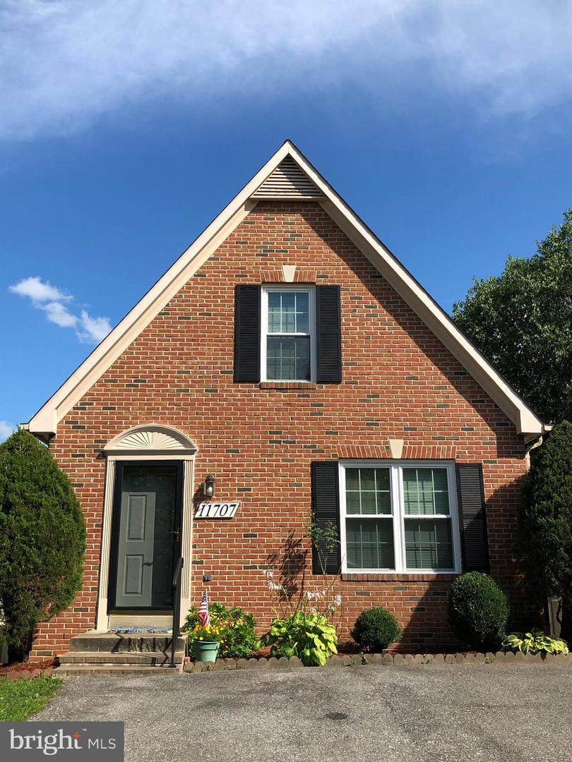 11707 Scarlet Leaf Circle - Photo 1