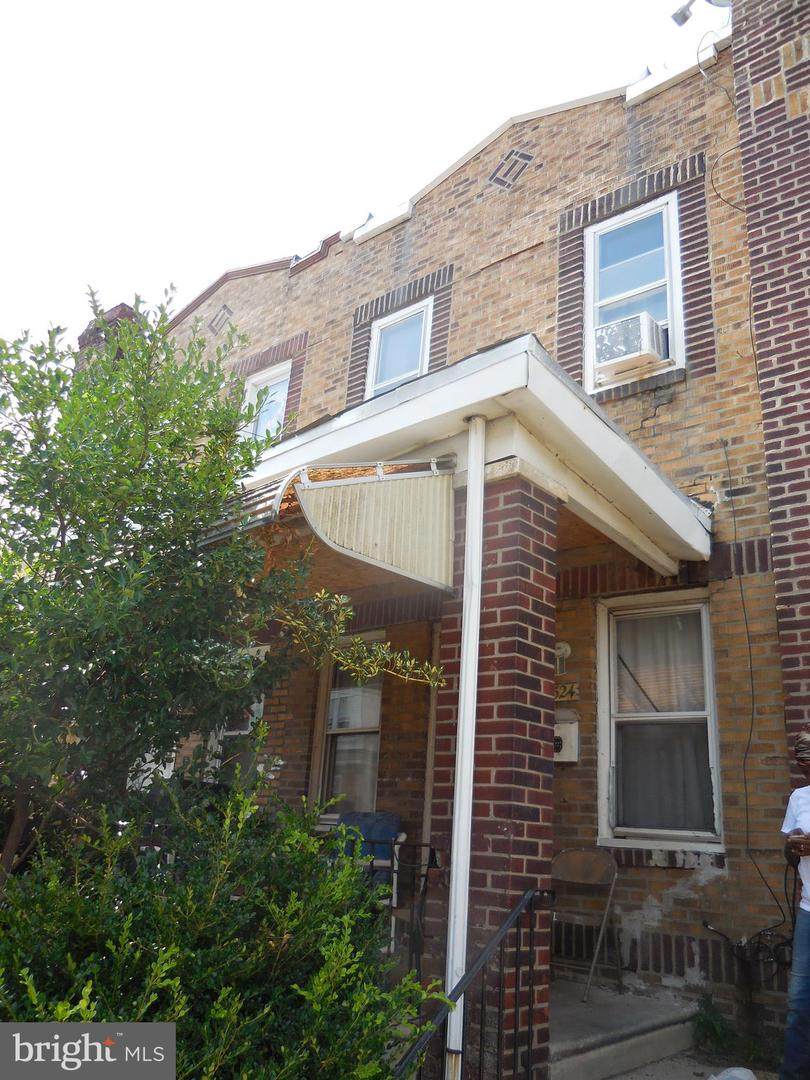 1524 31ST Street - Photo 1
