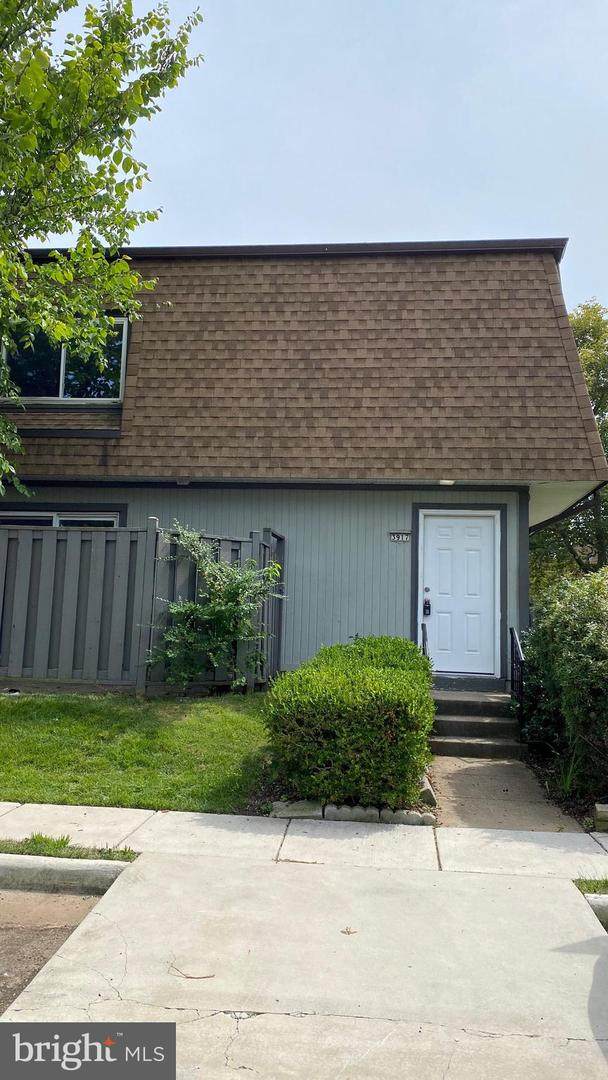3917 Manzanita Place - Photo 1