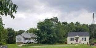 103 & 105 Center Street - Photo 1
