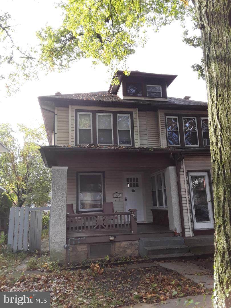 2411 Derry Street - Photo 1