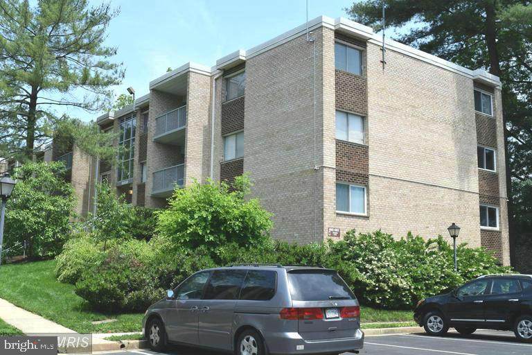 8000 Chanute Place - Photo 1
