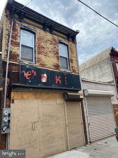 2431 Kensington Avenue - Photo 1