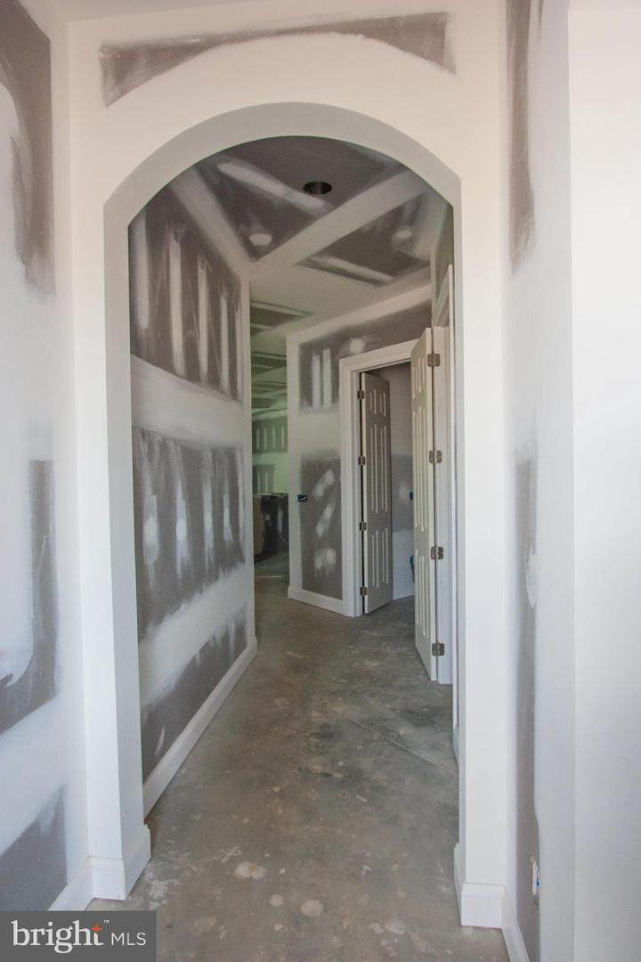 2222 Eastern Boulevard - Photo 1