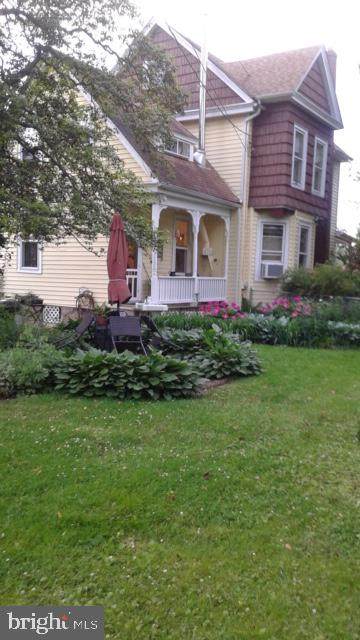 426 Elm Avenue - Photo 1