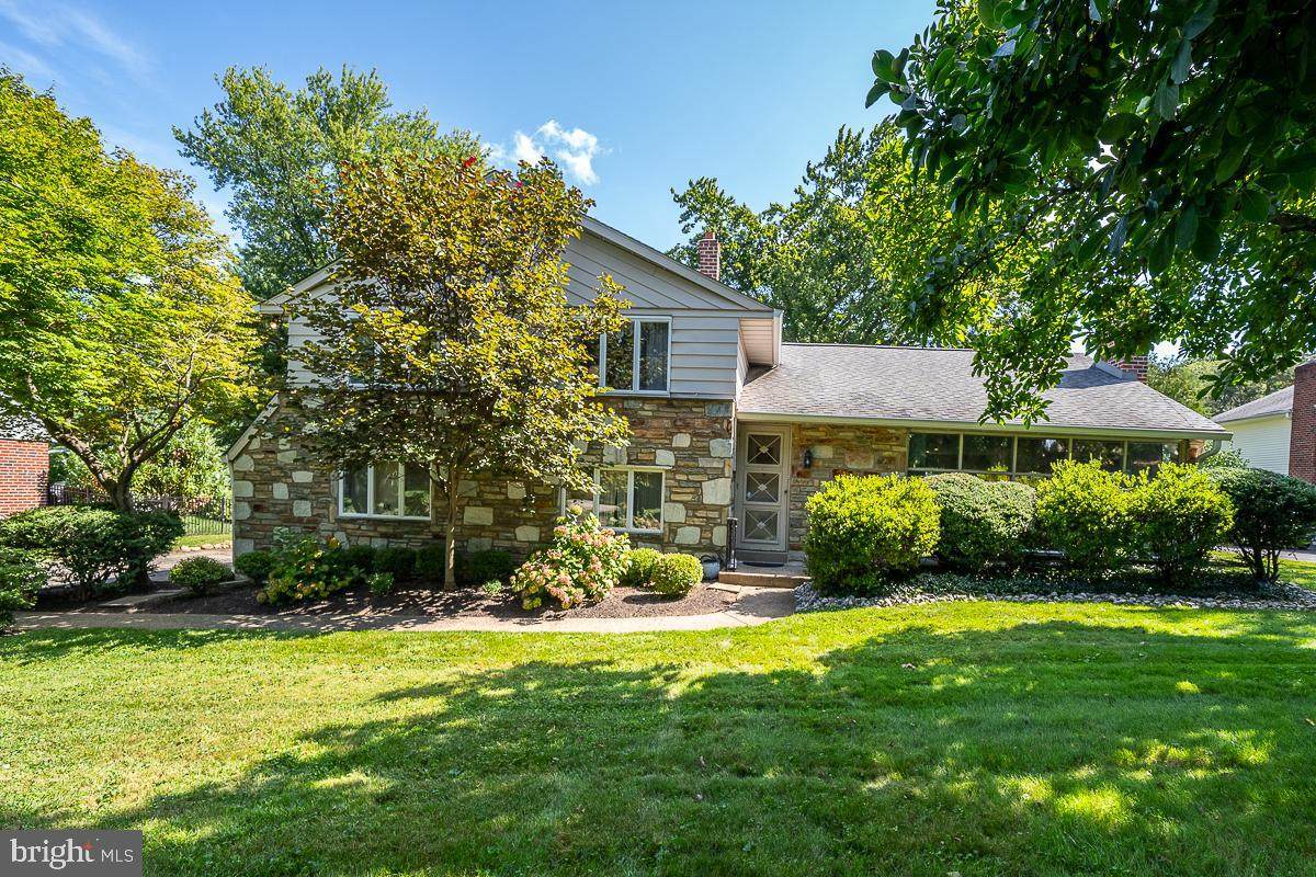 1419 Hagys Ford Road - Photo 1