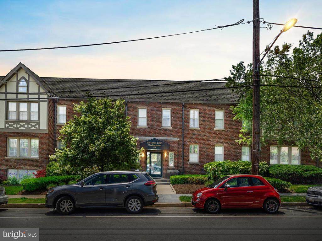422 Butternut Street - Photo 1