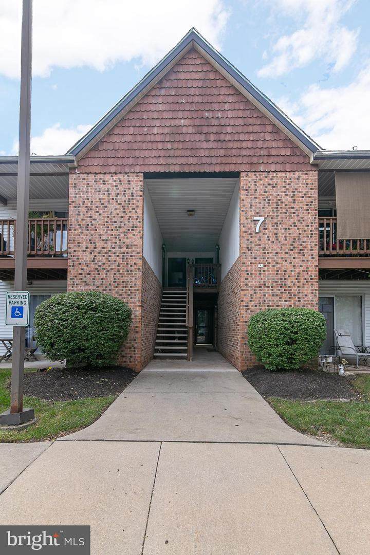 76 Dover - Photo 1