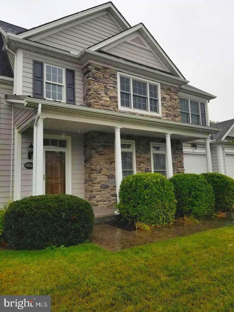 19515 Cortland Drive - Photo 1