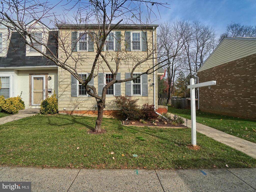 176 Key Parkway - Photo 1