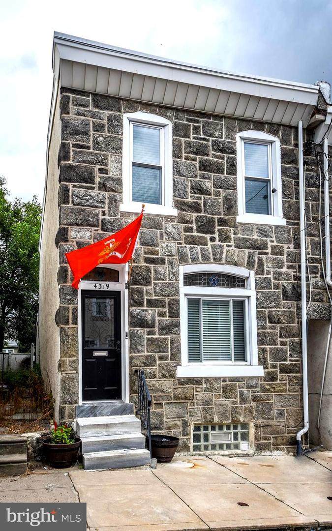 4319 Dexter Street - Photo 1