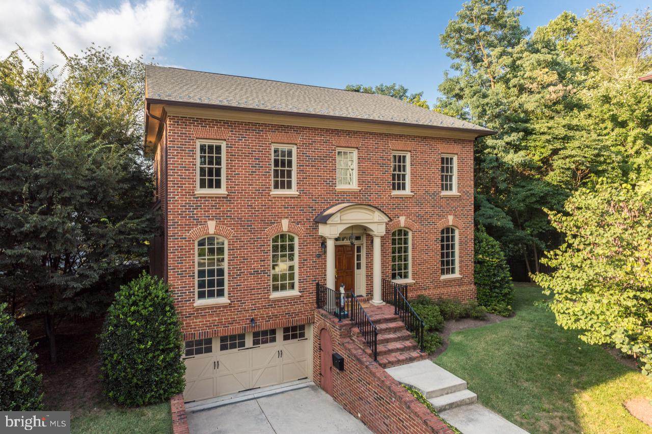 4005 Richmond Street - Photo 1
