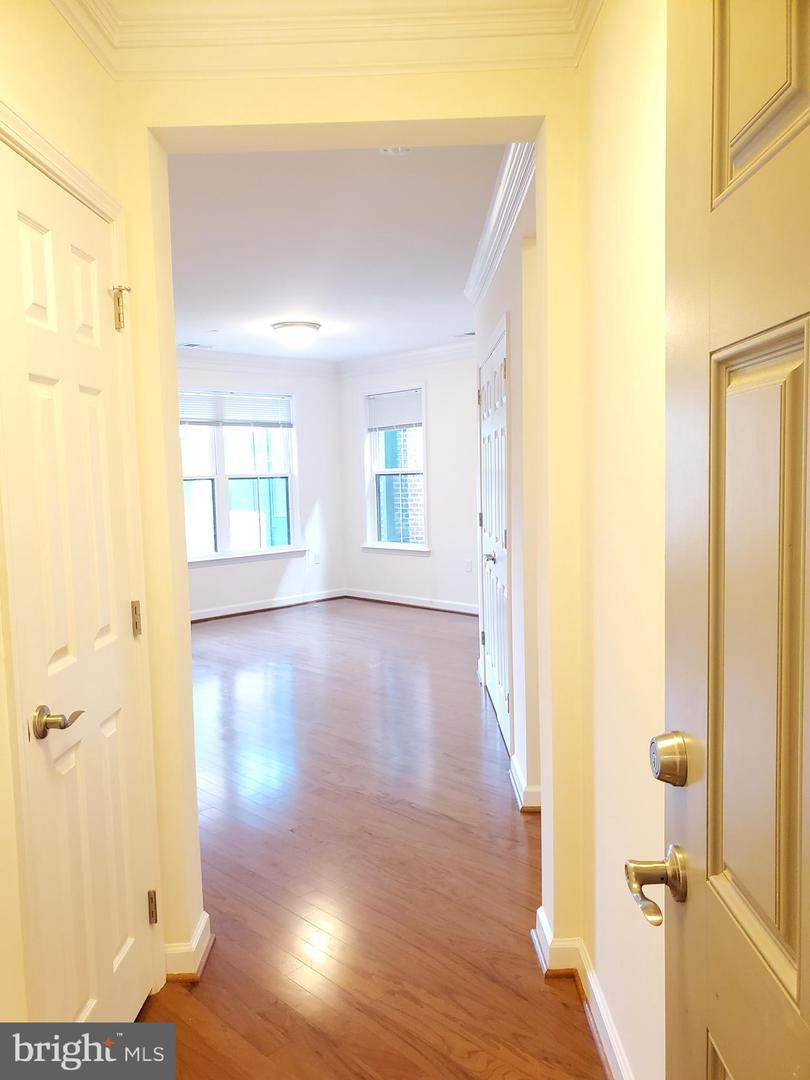 2101 Monroe Street - Photo 1