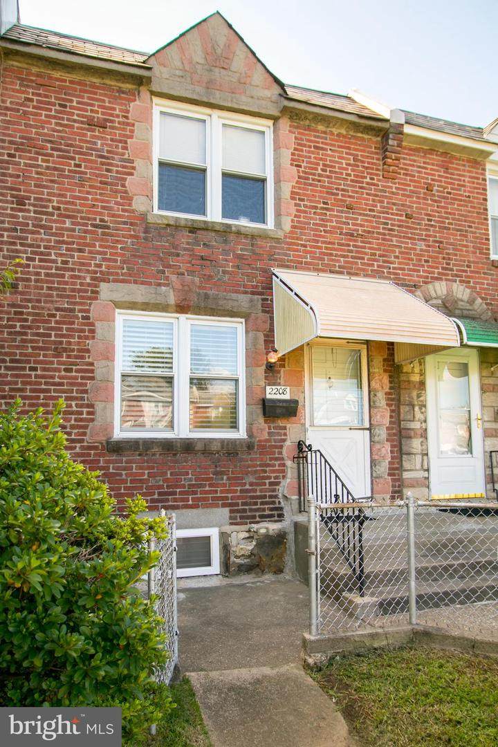 2208 Ardmore Avenue - Photo 1