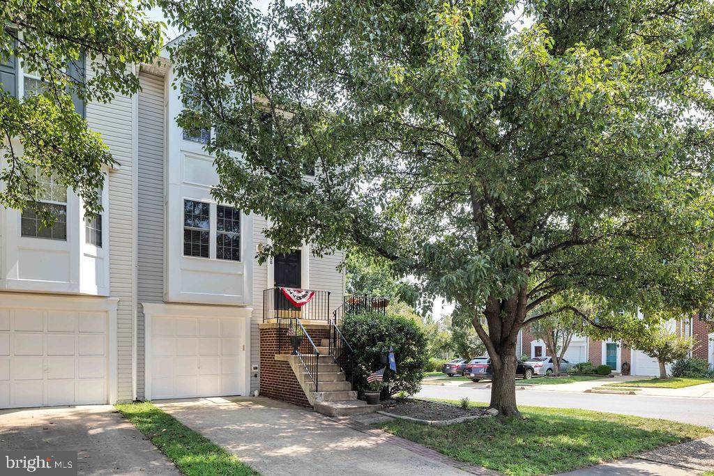 608 Cobbler Terrace - Photo 1