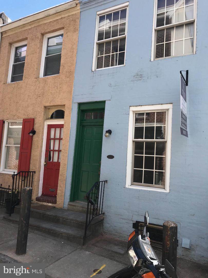 2418 Manning Street - Photo 1