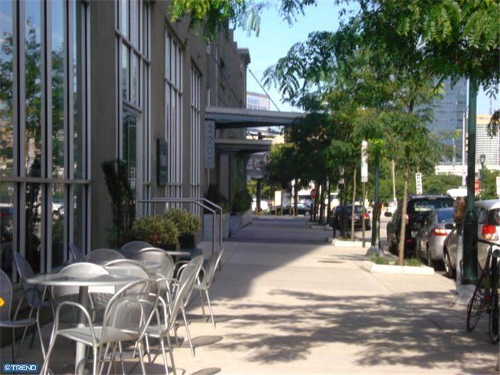 2200-28 Arch Street - Photo 1