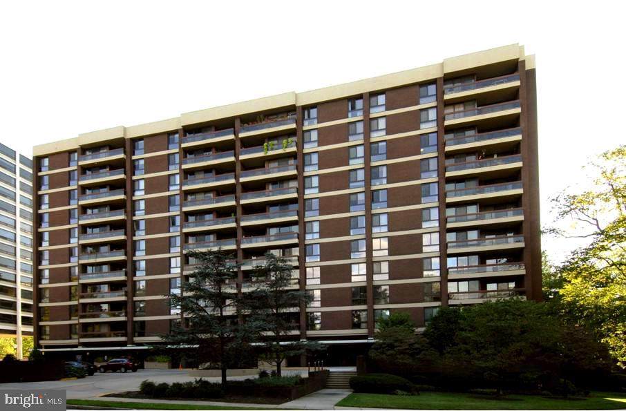 4100 Charles Street - Photo 1