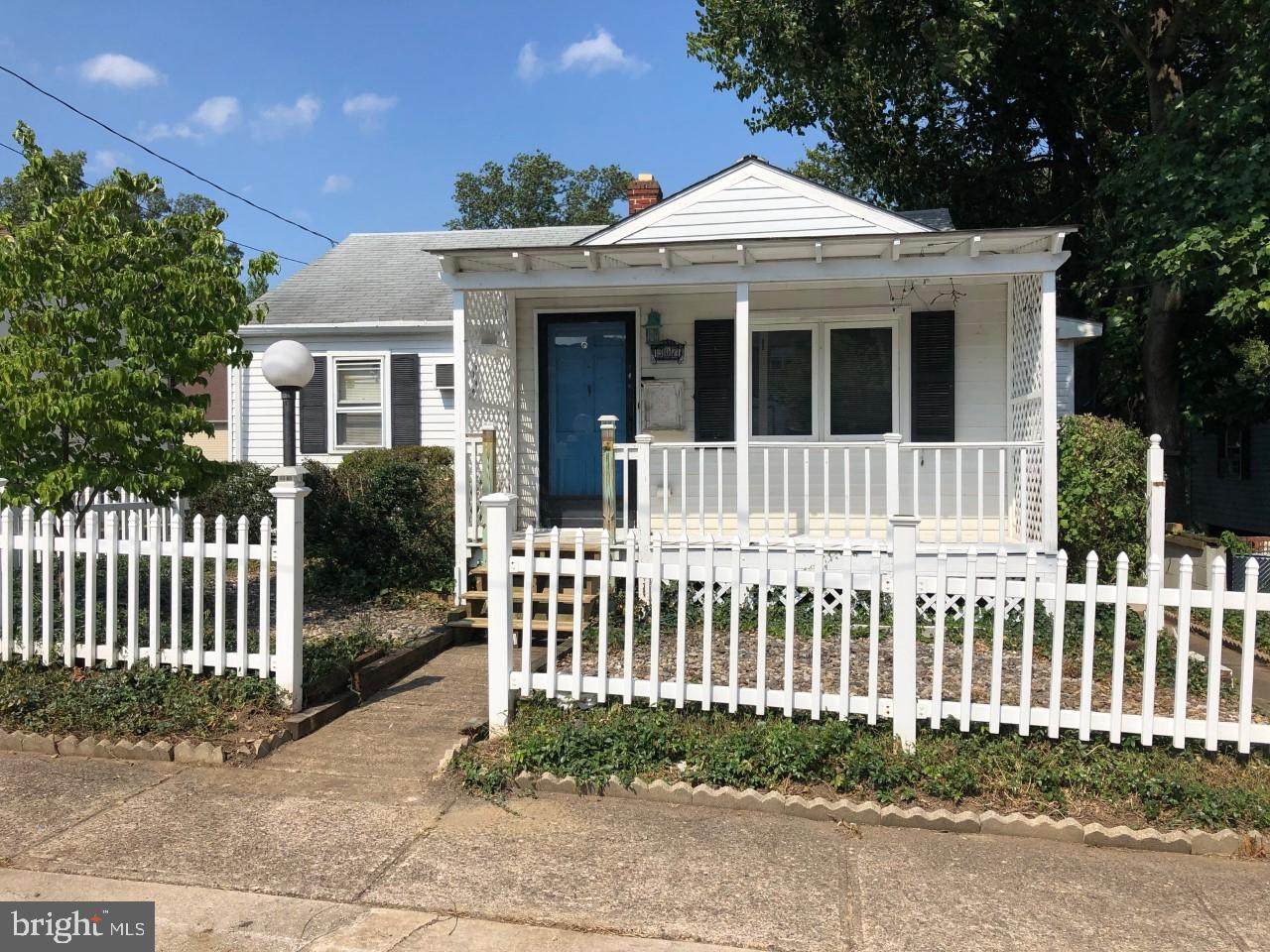 307 Georgetown Avenue - Photo 1