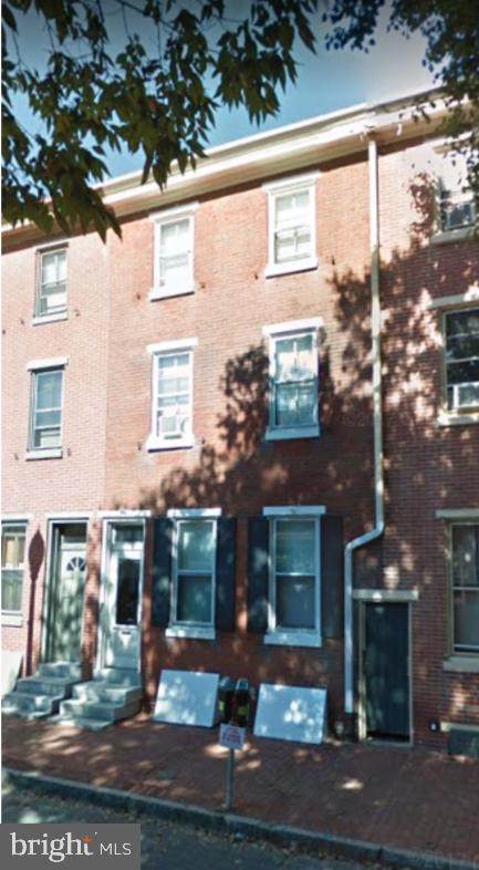 141 Gay Street - Photo 1