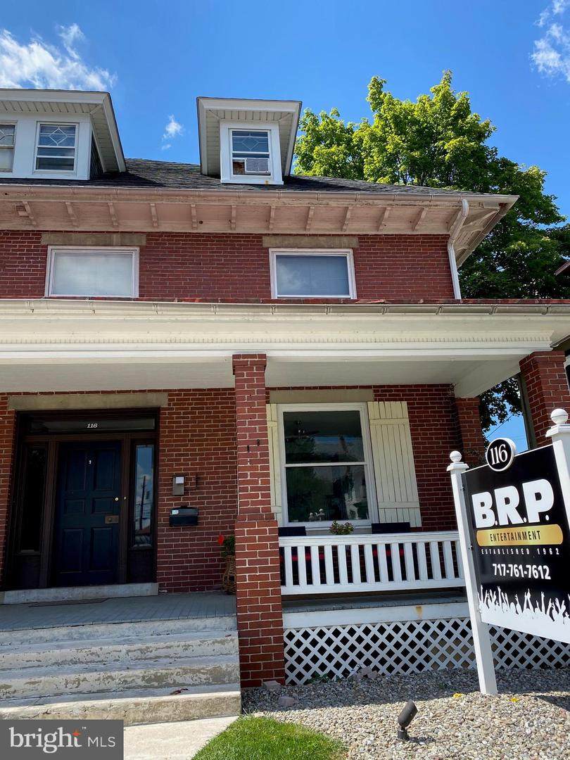 116 Cocoa Avenue - Photo 1