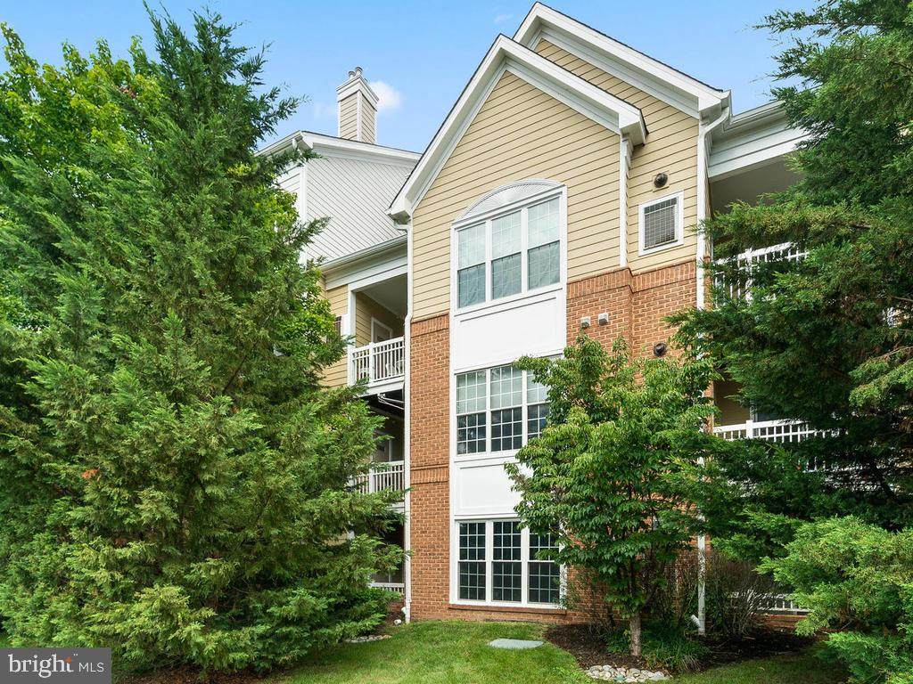 2101 Highcourt Lane - Photo 1