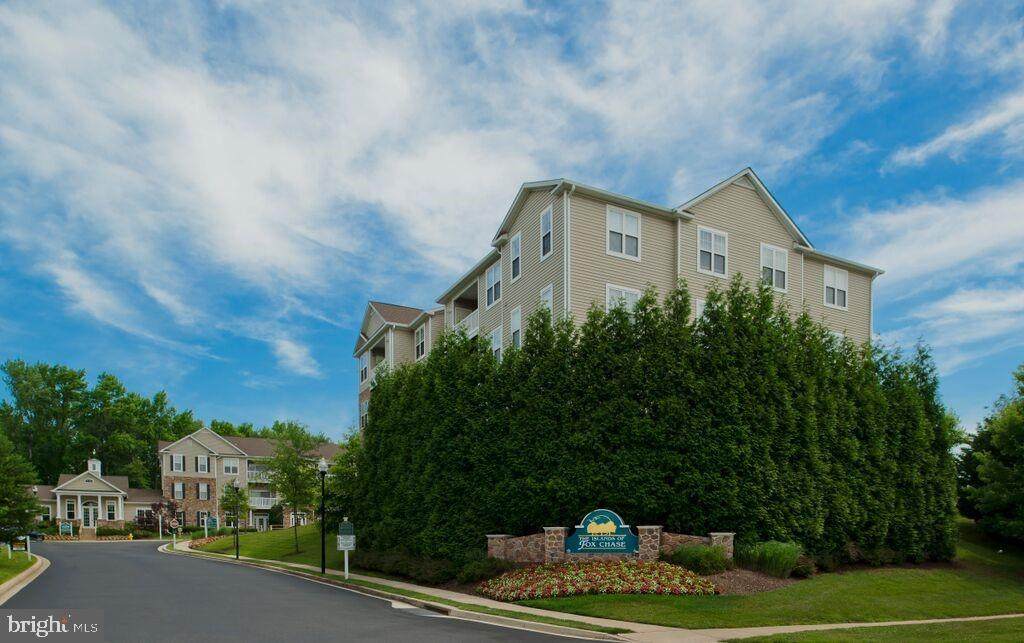 203 Westport Bay Drive - Photo 1